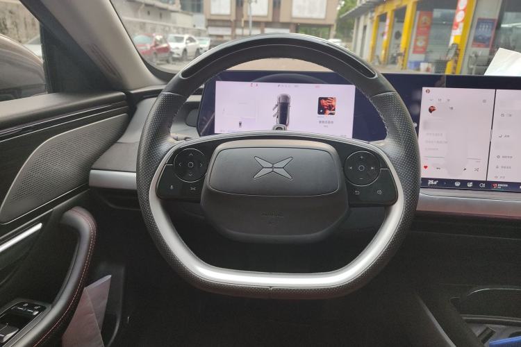 Used XPeng P7 2022 670N+ Steering Wheel