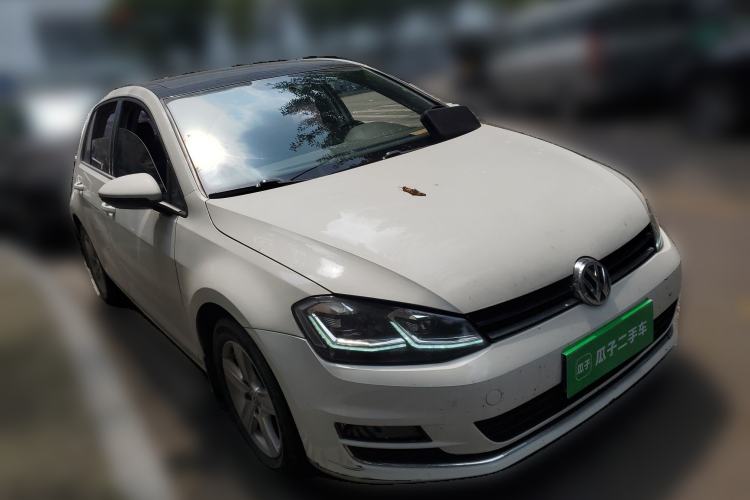 Used Volkswagen Golf 2016 230TSI Manual Comfort Version Front Right 45 Deg