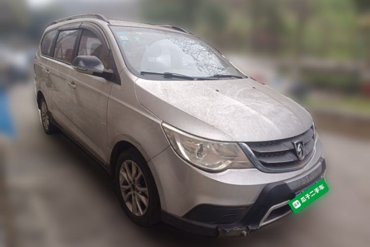 Used Baojun 730 2014 1.5L manual standard trim 7 seats