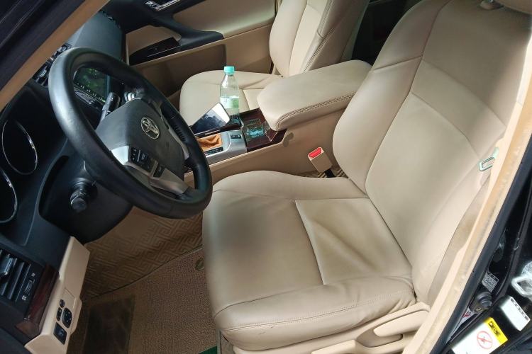 Used Toyota Reiz 2013 2.5S Elite Edition Left Front Seat