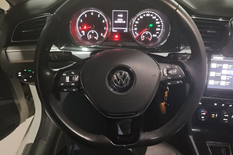 Used Volkswagen Lamando 2015 280TSI DSG Comfort Edition