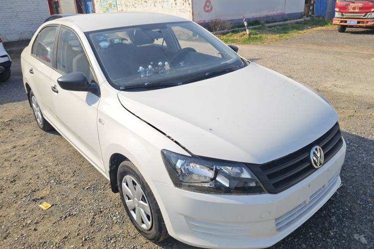 Used Volkswagen Santana 2013 1.6L Manual Fashion Edition Exterior 1