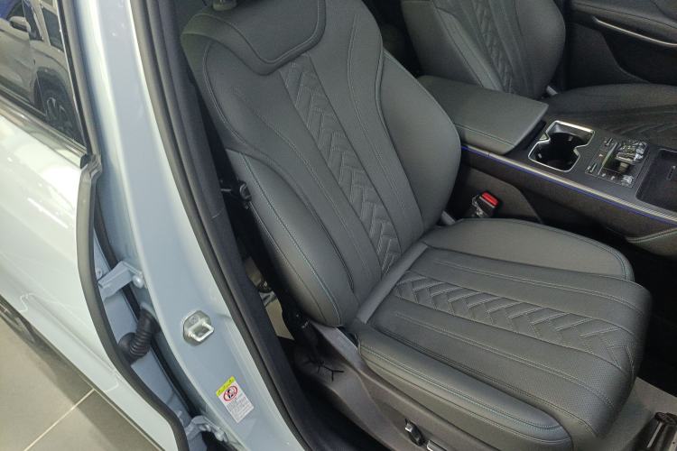 Used BYD Song L DM-i 2025 Intelligent Driving Version 160 km Beyond-Range Type