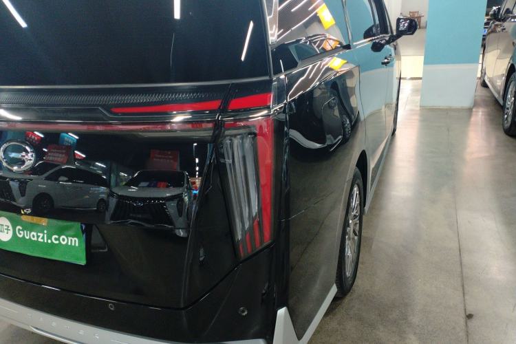 Used GAC Trumpchi M8 2023 Zongshi Series 400T Flagship Edition Right Rear Taillight