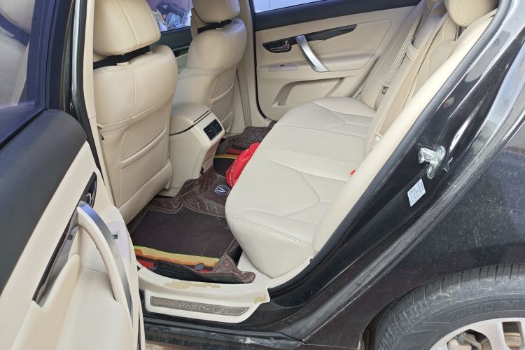 Used CHANGAN Raeton 2013 1.8T Automatic Elite Model China V Standard Left Rear Seat