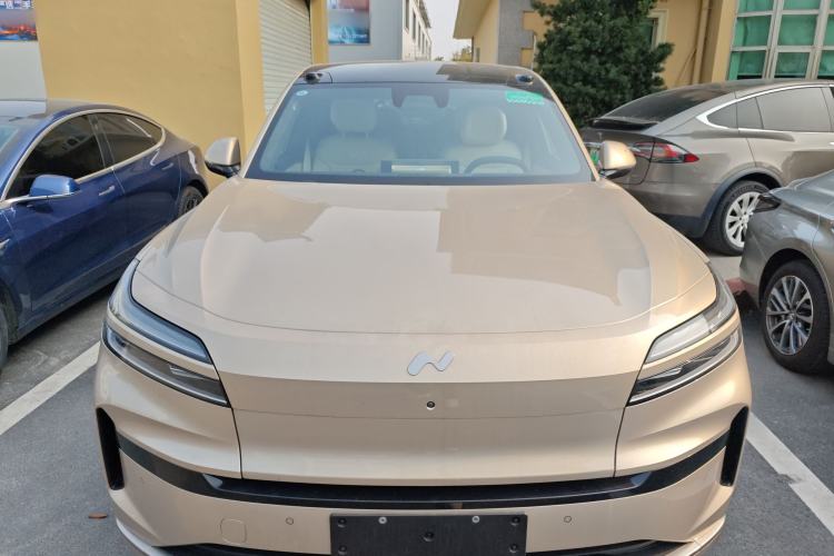 Used ONVO Luxeed L90 2025 Model—Max Six-Seater Version