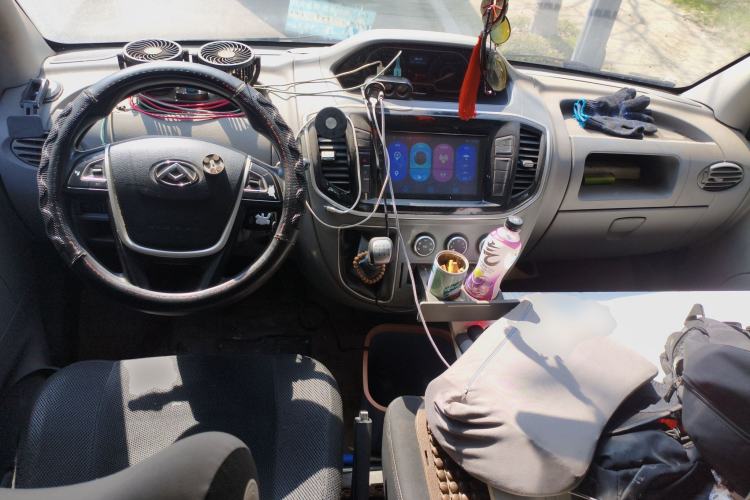 Used SAIC MAXUS Xintu V80 2021 2.0T Manual Classic Aoyuntong Long Wheelbase Mid-Roof 6/7/8/9-Seater