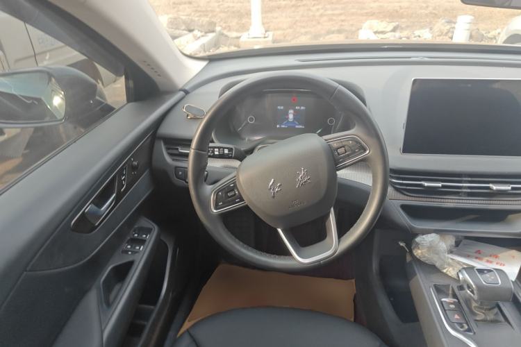 Used Hongqi E-QM5 2022 431 km Charge & Enjoy Edition