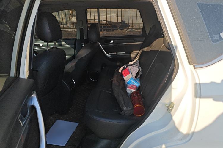 Used Haval M6 2019 1.5T DCT Two-Wheel Drive Elite Version China VI Standard Left Rear Seat