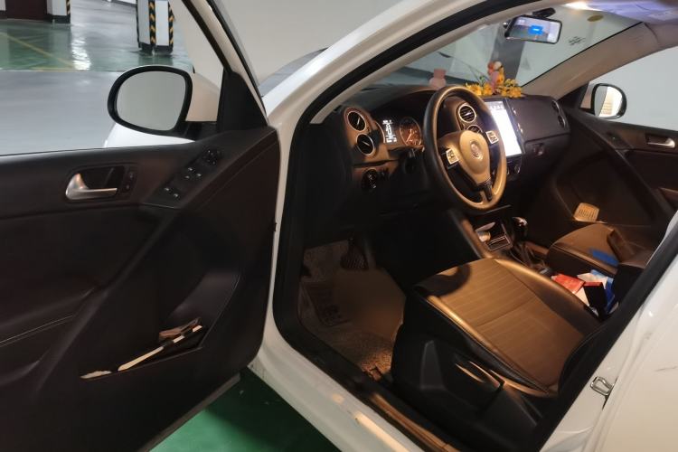 Used Volkswagen Tiguan 2016 300TSI Automatic Two-Wheel Drive Trend Edition Interior 3