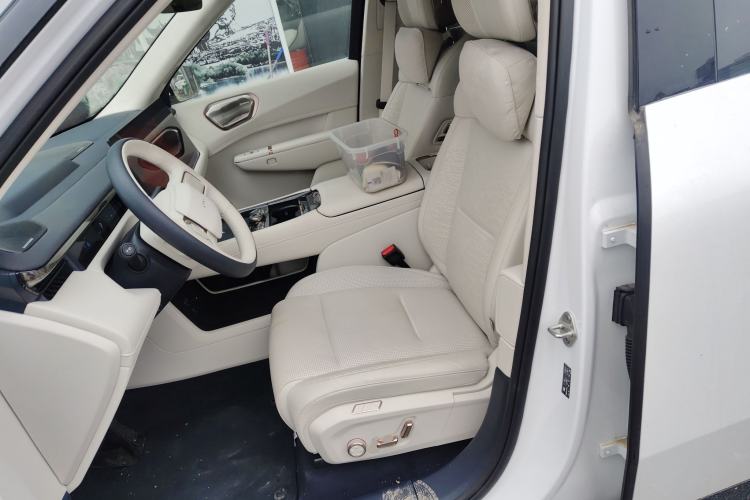 Used Lynk & Co 900 2025 2.0T Ultra
