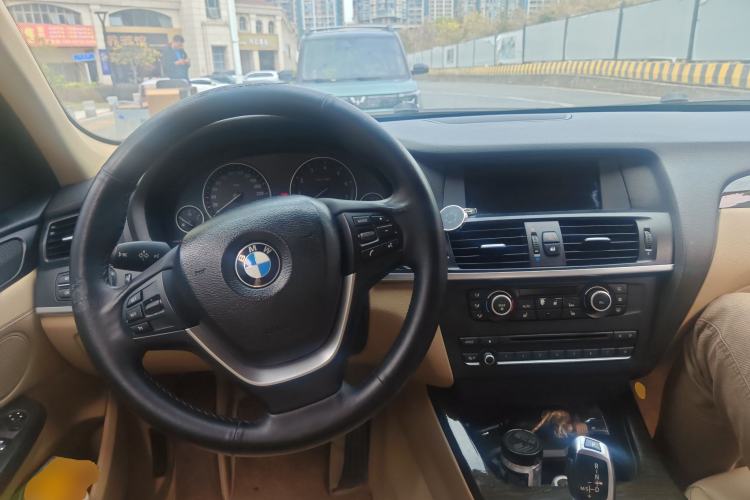 Used BMW X3 2011 xDrive28i Luxury Model
