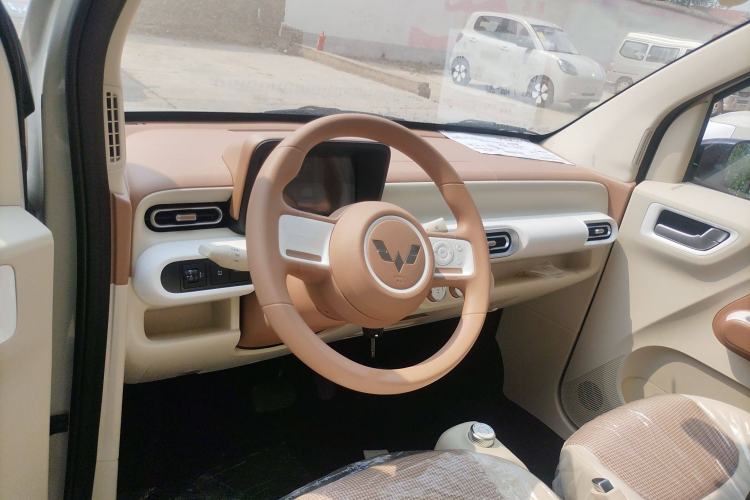 Used Wuling Hongguang MINIEV 2024 3rd Generation 215km Youth Edition