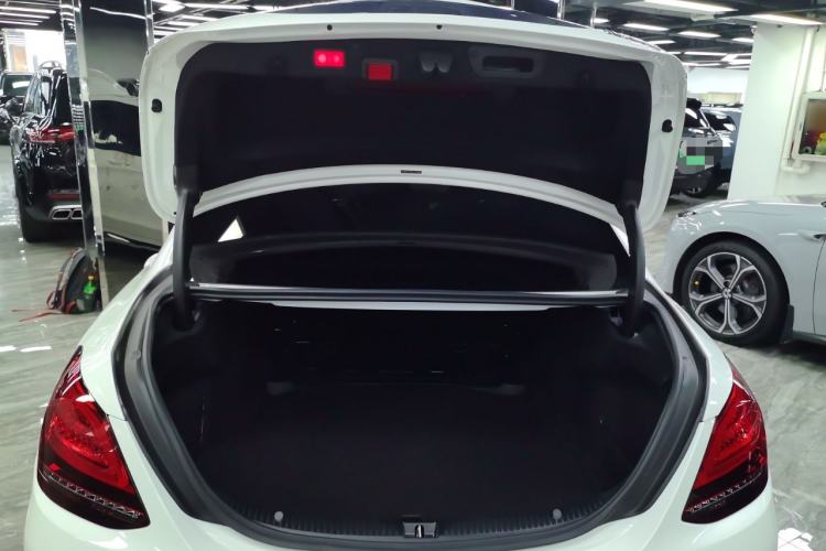 Used Mercedes-Benz C-Class 2020 Restyled C 260 Sport Edition Trunk