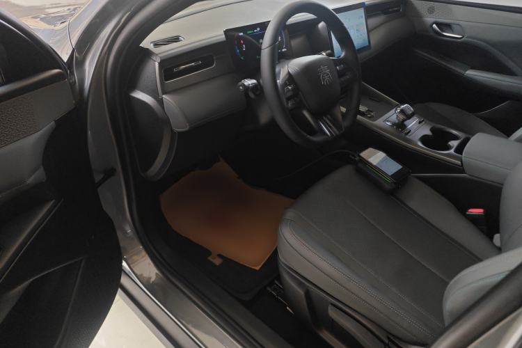 Used BYD Qin PLUS 2025 DM-i Smart Drive 55KM Leading Model
