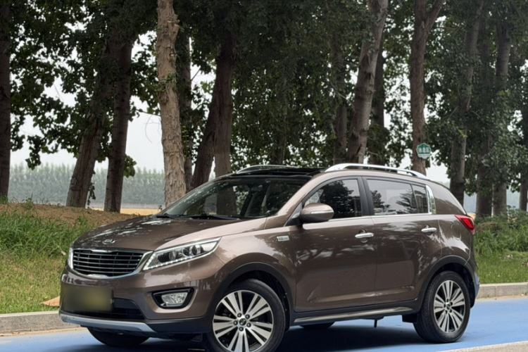 Used Kia Sportage R 2015 2.0L Automatic Two-Wheel Drive DLX Model