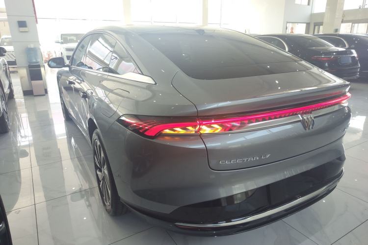 Used Buick L7 2025 Model Luxury Leisure Smart Driving Edition