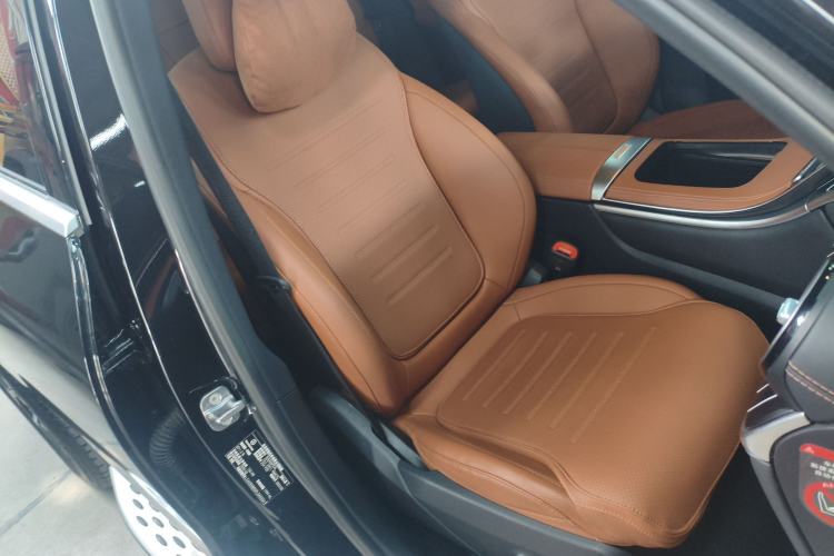 Used Mercedes-Benz GLC 2023 GLC 260 L 4MATIC Dynamic Edition 5-seater