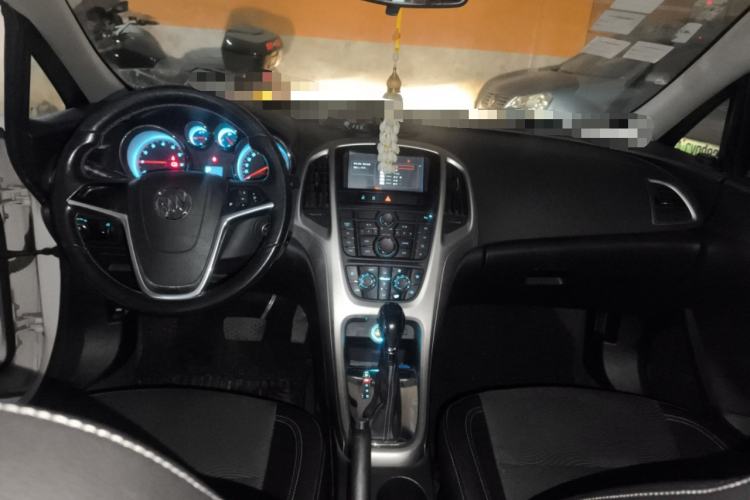 Used Buick GT 2010 XT 1.6L Automatic Fashion Edition