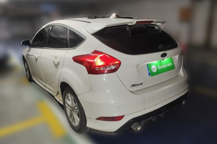 Used Ford Focus 2018 Hatchback Classic 1.6L Automatic Trendy SmartDrive Edition
