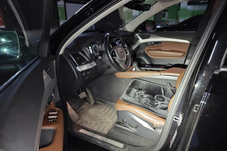 Used Volvo XC90 2020 T5 Smart Drive Luxury Edition 5 Seats
