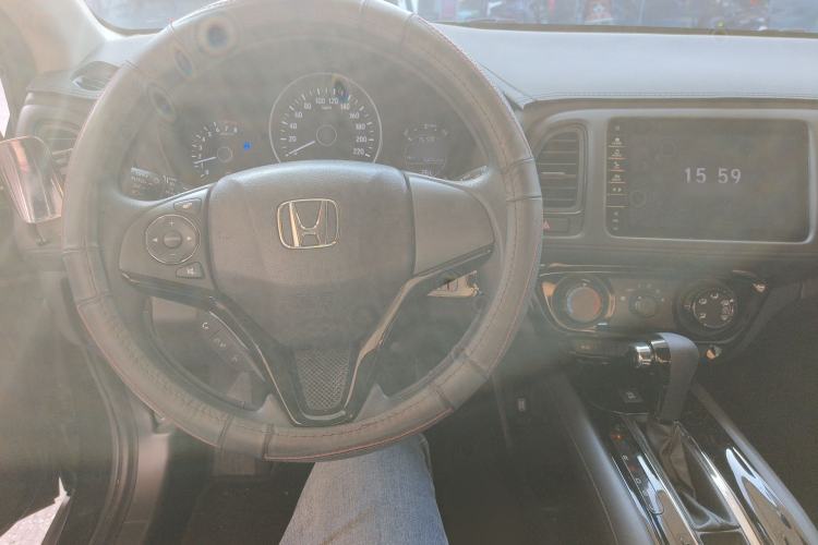 Used Honda Vezel 2022 1.5L CVT Phantom Night Pioneer Edition
