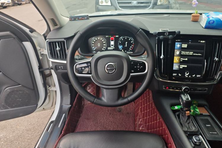 Used Volvo S90 2019 T5 Zhiyuan Edition
