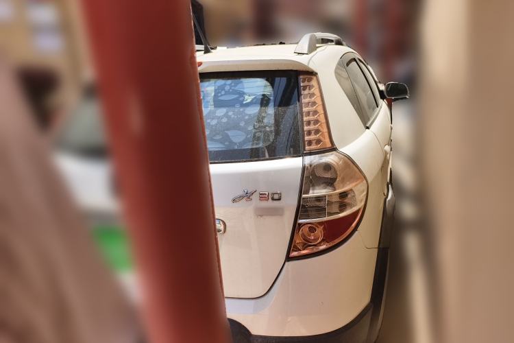 Used Dongfeng Aeolus H30 2010 1.6L Manual Luxury Version
