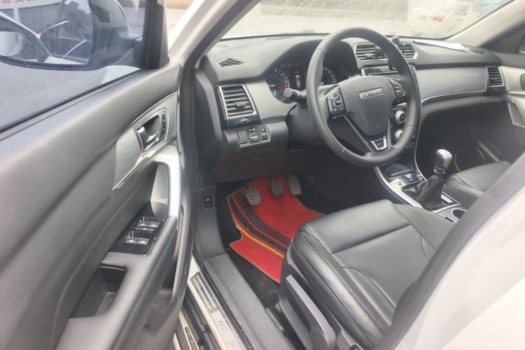 Used Haval H2 2018 Red-Label 1.5T Manual Two-Wheel Drive Elite Model
