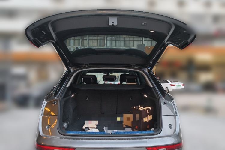 Used Audi Q5L 2022 Updated 40T Luxury Dynamic Edition Trunk