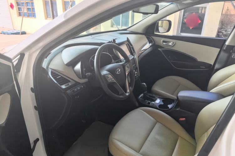 Used Hyundai Santa Fe 2015 2.4L Automatic Two-Wheel Drive Comfort Edition 5 Seats
