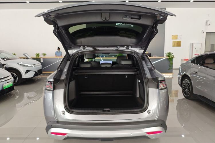 Used BYD Song L DM-i 2025 Intelligent Driving Version 160 km Excellence Edition
