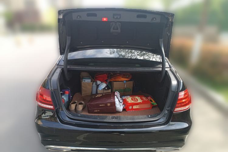 Used Mercedes-Benz E-Class 2015 E 260 L Sport Edition Trunk