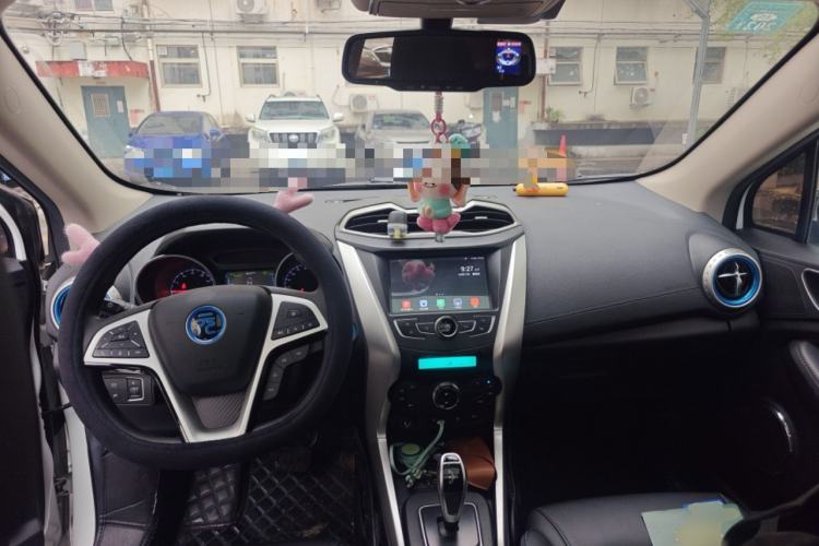 Used BYD Yuan New Energy 2018 EV360 Smart Connect Cool Edition Center Console