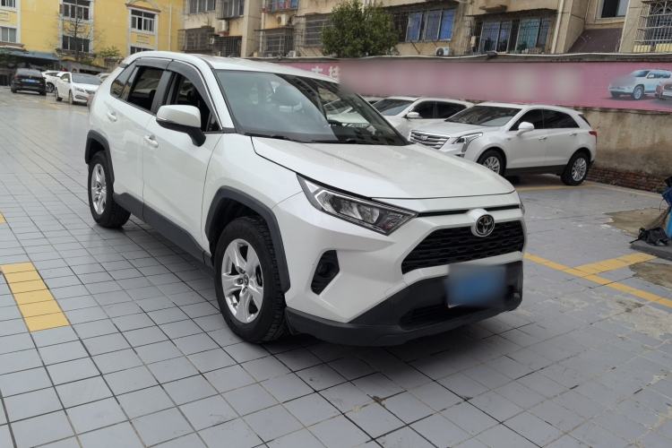 Used Toyota RAV4 2020 2.0L CVT Two-Wheel Drive Urban Edition Front Right 45 Deg