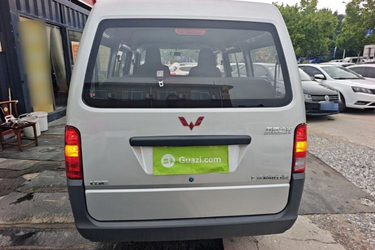 Used Wuling Zhiguang 2023 1.5L Practical Version 5/7 Seats
