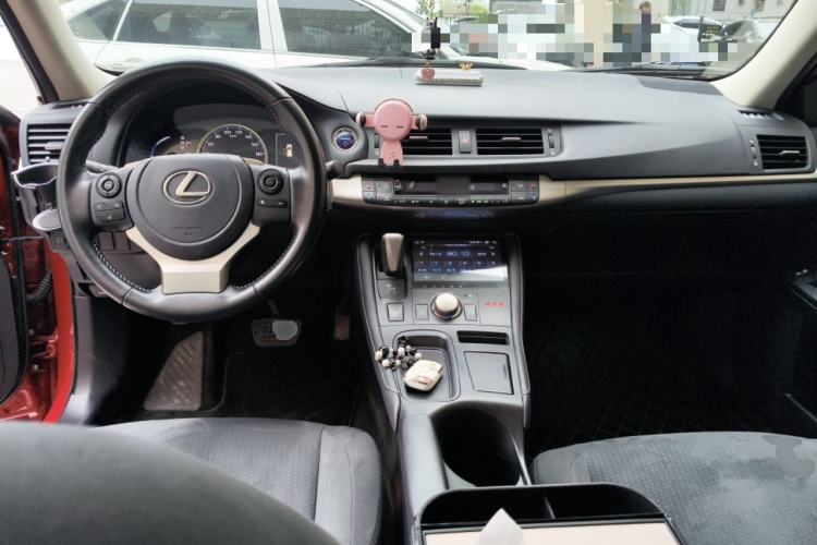 Used Lexus CT 2020 CT200h Elite Edition Monochrome Center Console