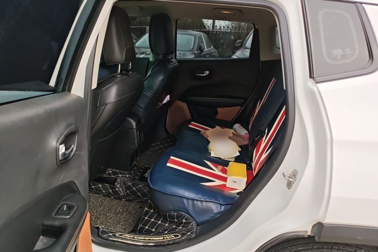 Used Jeep Compass 2017 200T Automatic Family Enjoyment Four-Wheel Drive Edition
