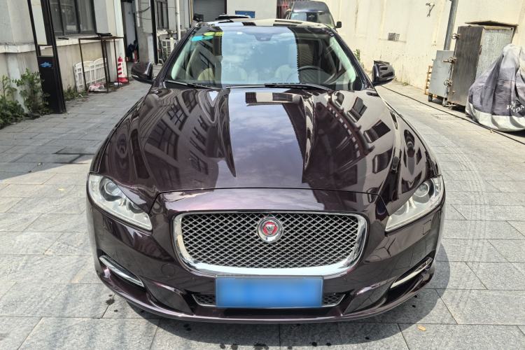 Used Jaguar XJ 2014 XJL 3.0 SC Two-Wheel-Drive Panoramic Business Edition Exterior 2
