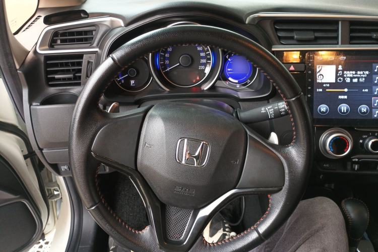 Used Honda Fit 2018 1.5L CVT Trendy Run+ Edition Steering Wheel