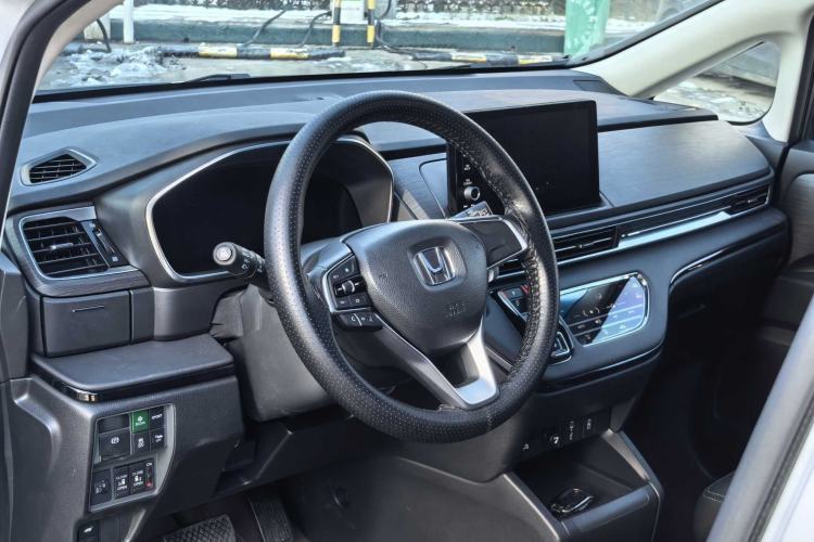 Used Honda Elysion 2024 2.0L eHEV Classic Edition
