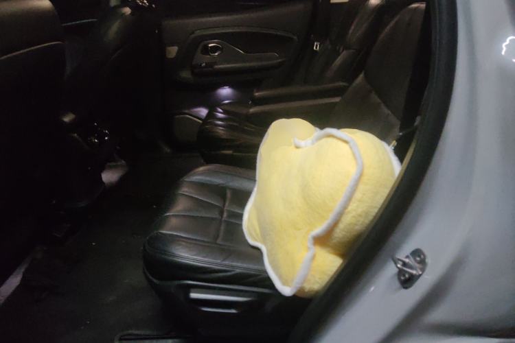 Used Nio ES8 2018 355 km Base Version 7-Seater Edition Left Rear Seat