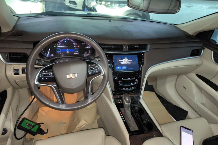 Used Cadillac XTS 2017 28T Tech Edition Center Console