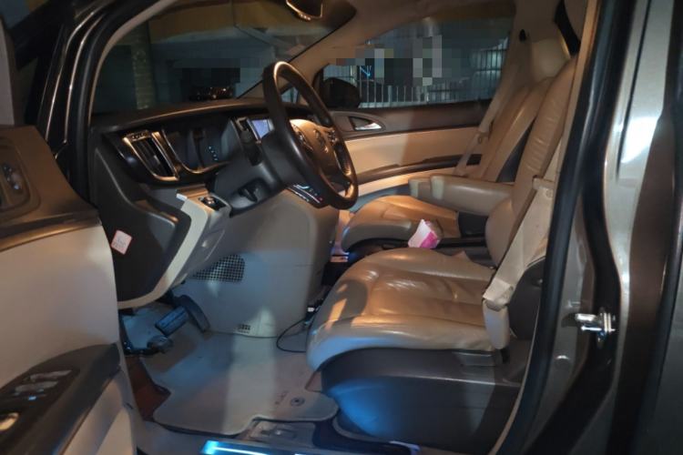 Used Buick GL8 2011 3.0L XT Luxury Business Flagship Edition Left Front Seat