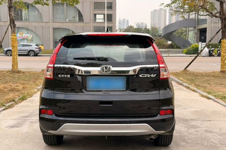 Used Honda CR-V 2016 2.0L Two-Wheel Drive Classic Edition