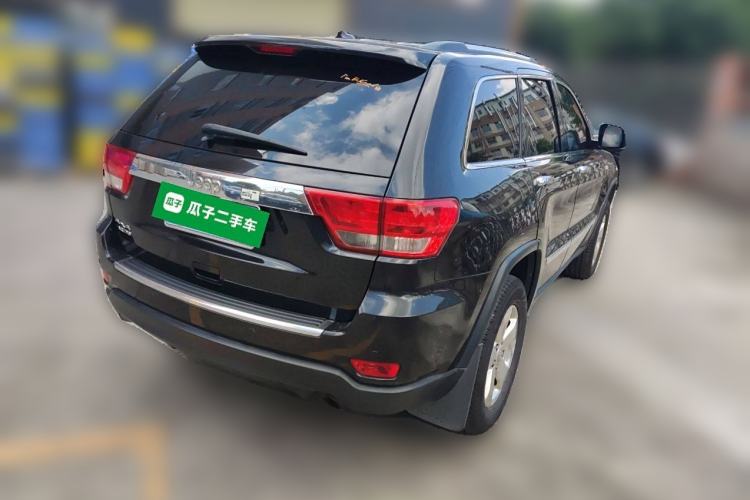 Used Jeep Grand Cherokee 2011 Revised Version 3.6L Comfort Edition
