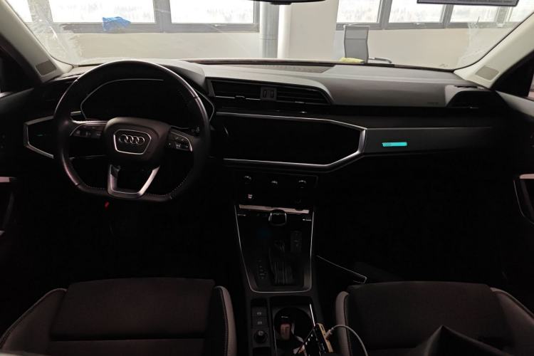 Used Audi Q3 2020 40 TFSI Fashion Dynamic Model