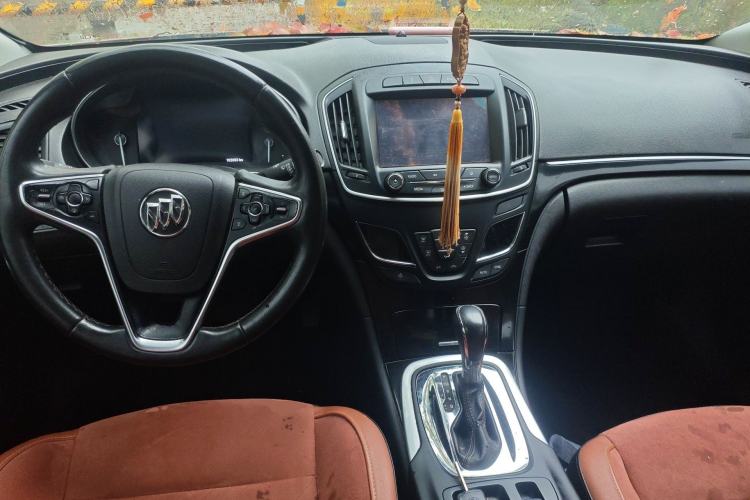 Used Buick Regal 2015 1.6T Elite Tech Model Center Console