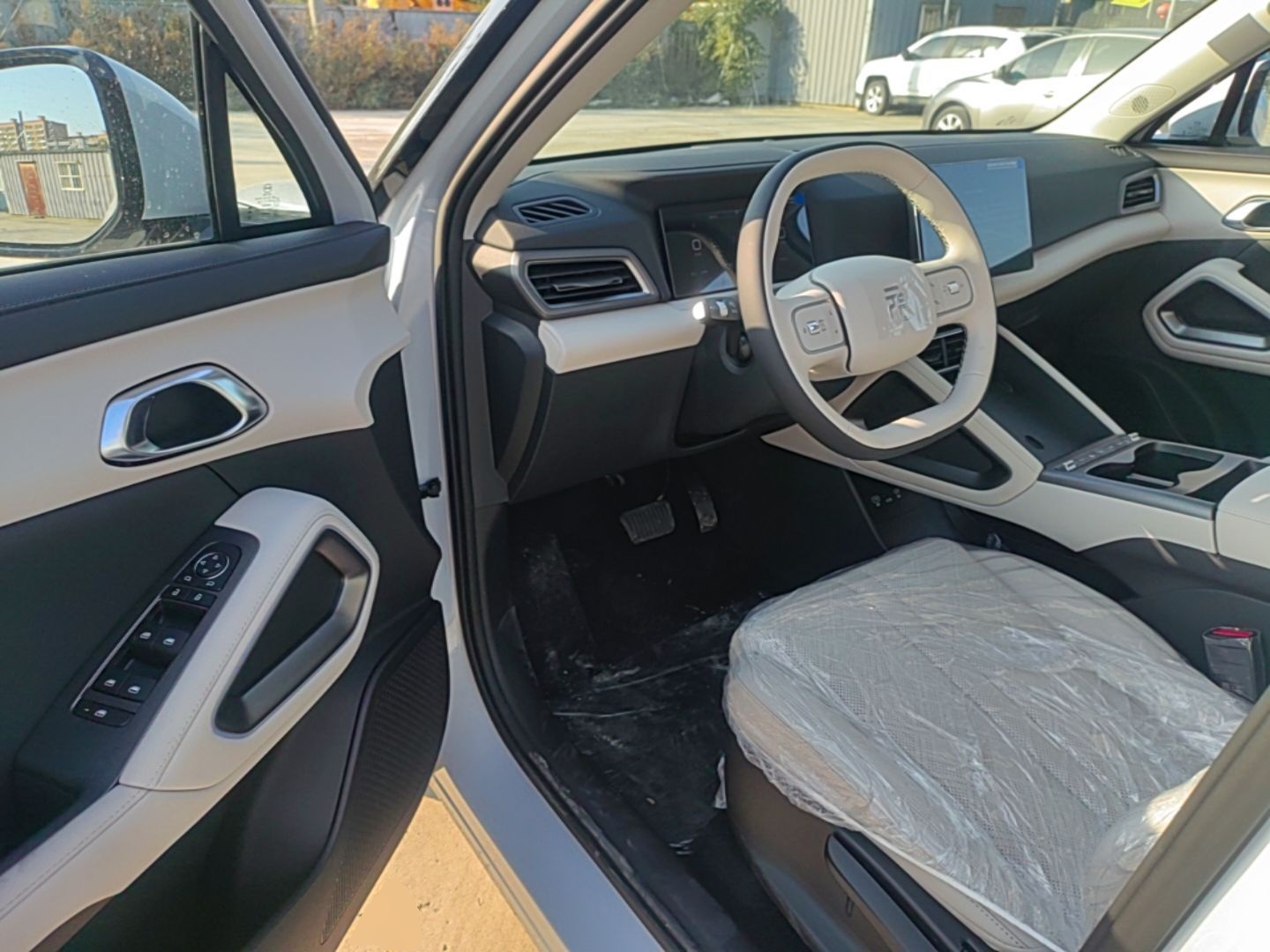 BYD Yuan UP 2027 Model Flying Edition 301KM Navigation Version — снимка 18