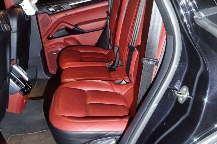 Used Porsche Cayenne E-Hybrid 2016 Cayenne S E-Hybrid 3.0T
